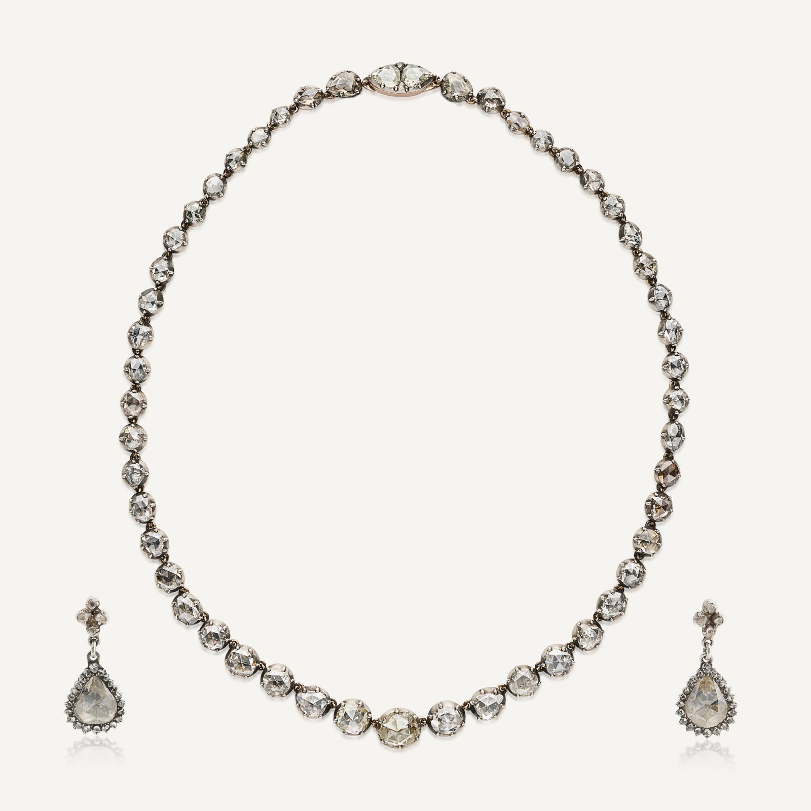 Minimaliste Ensembles Collier Et Boucles Doreilles Rose - Bulgari