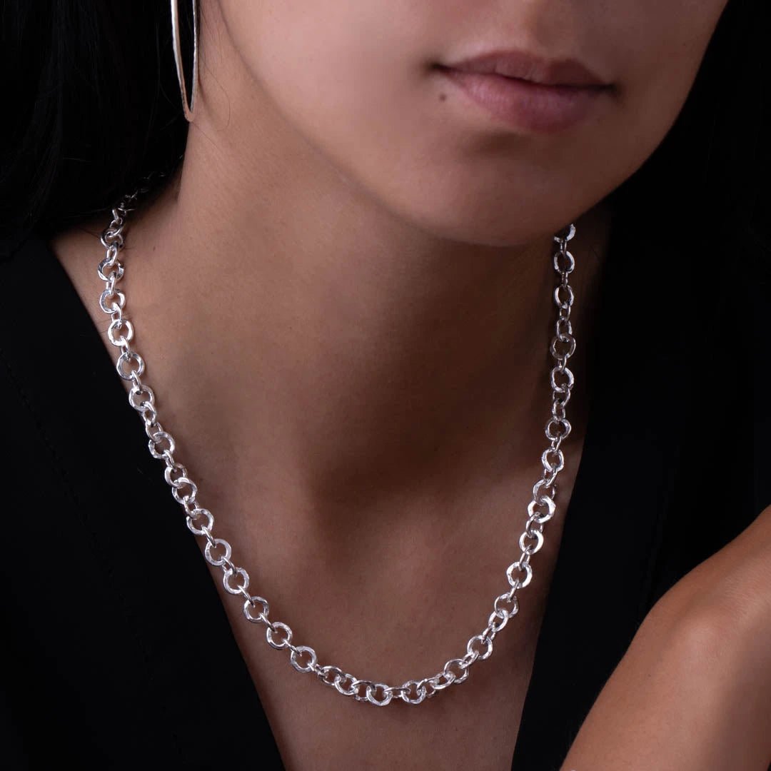 Colliers en argent Gris