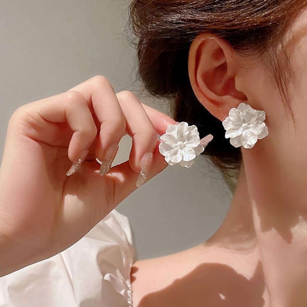 Boucles D\'oreilles Pendantes Blanches