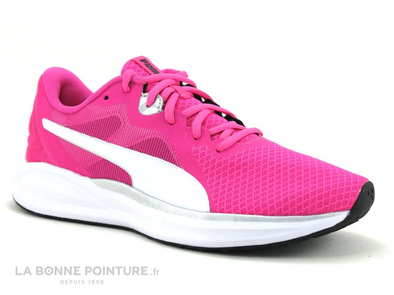 Puma Sport And Hiking Shoes pour Femme - Rose